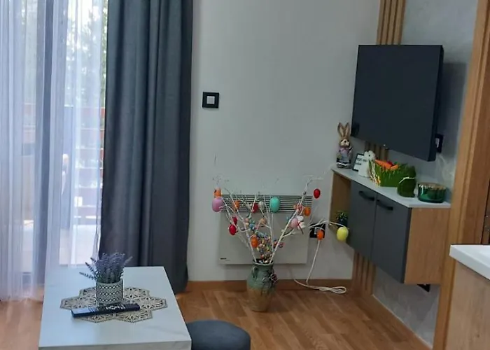 Akik * Ζλάτιμπορ